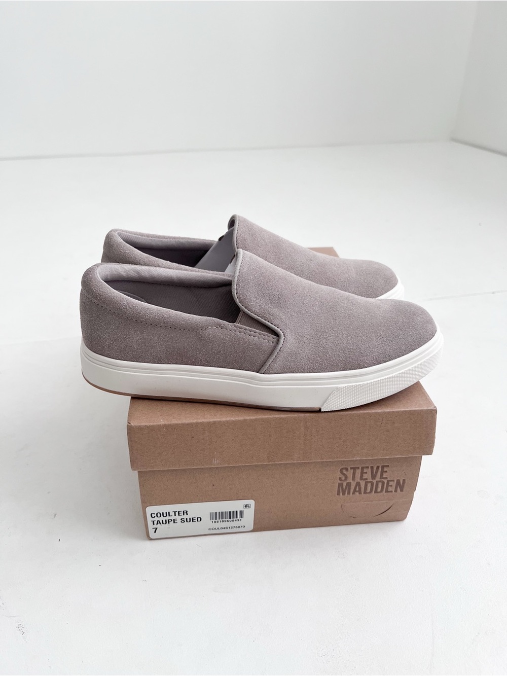 NEW Steve Madden Coulter Taupe Suede Slip-On Sneakers Size 7
